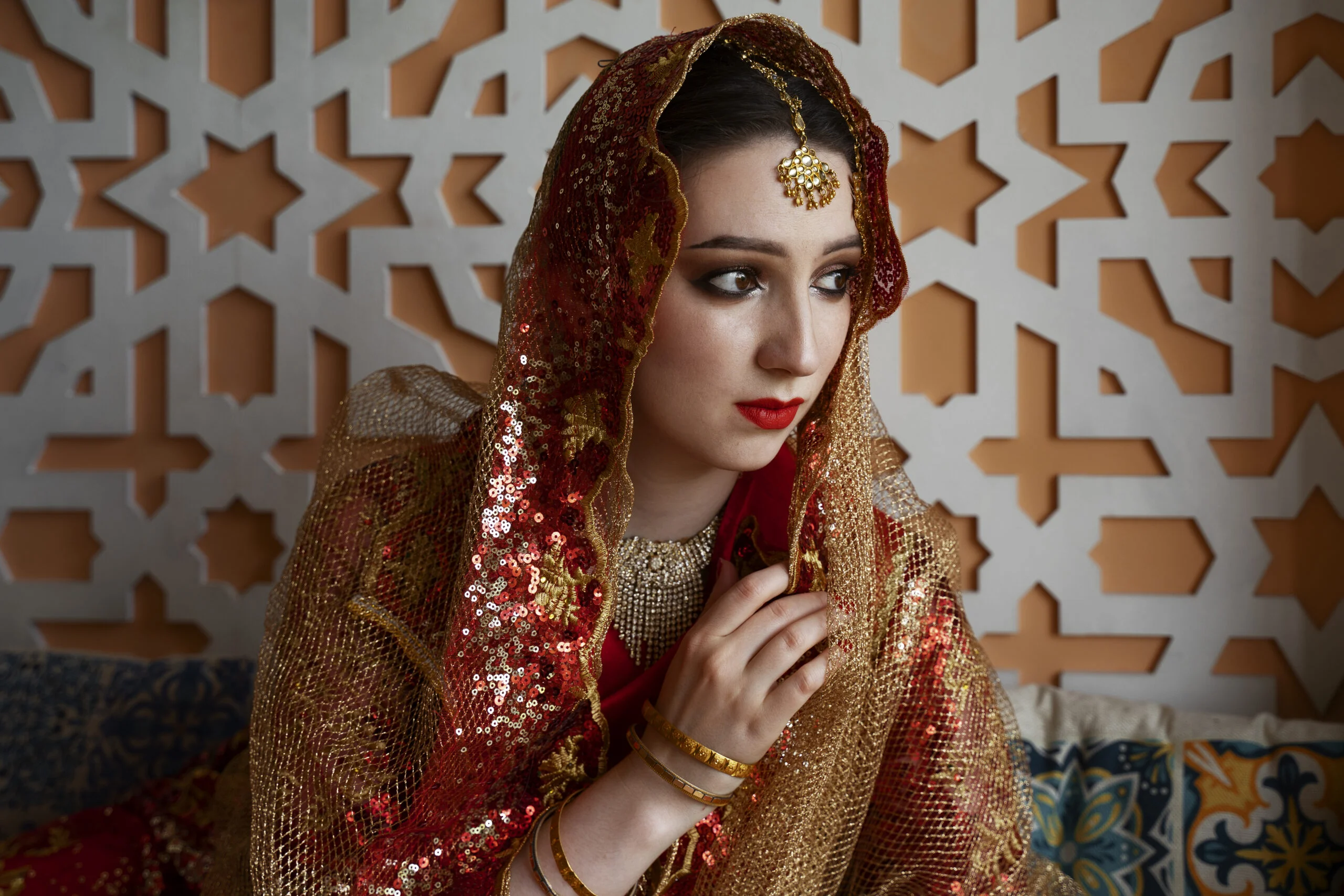 Unveiling the Layers of Feminine Attractiveness: A Comprehensive Exploration at No-1