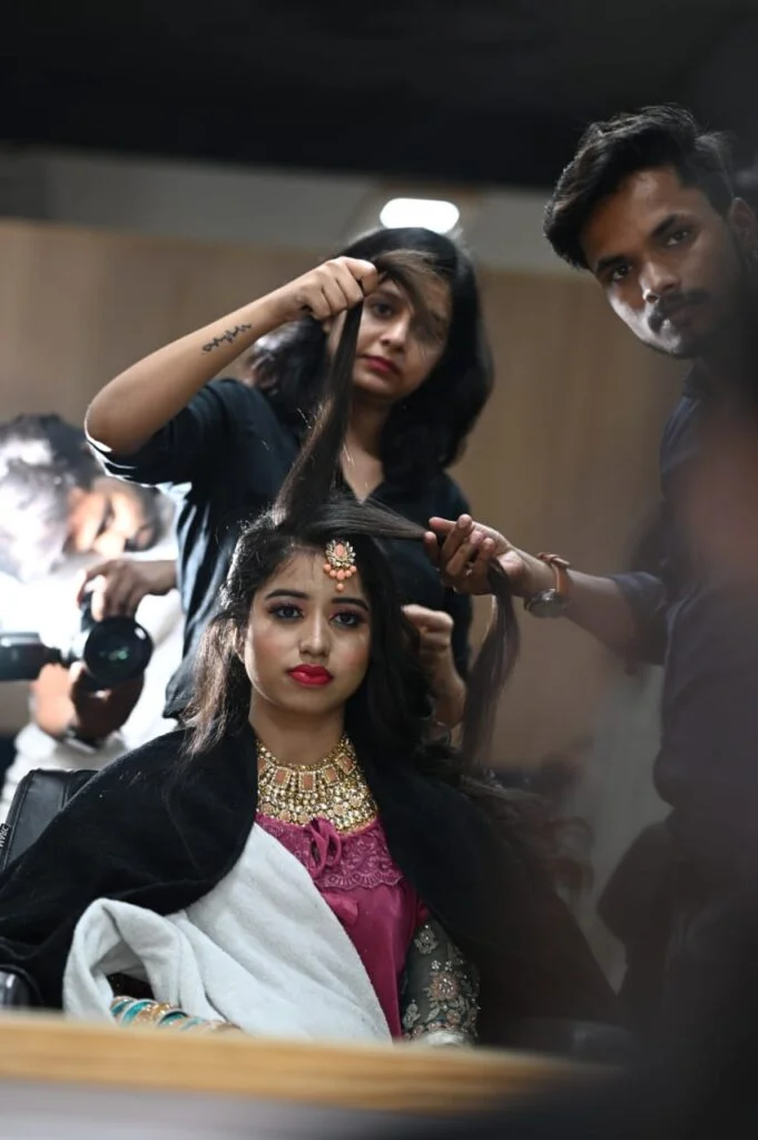 be u smart salon, best hair and beauty salon