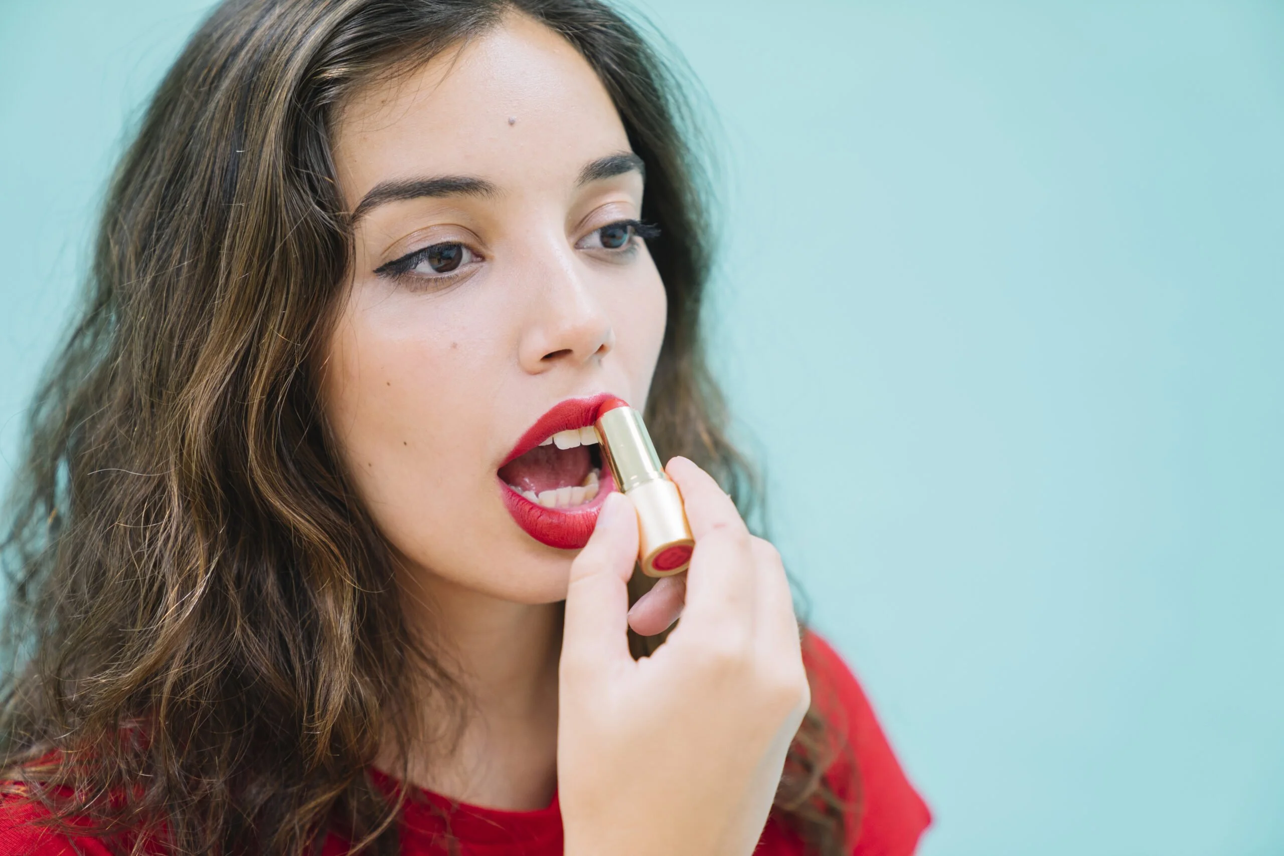 Lip Gloss: Elevate Your Look with Glossy Glamour